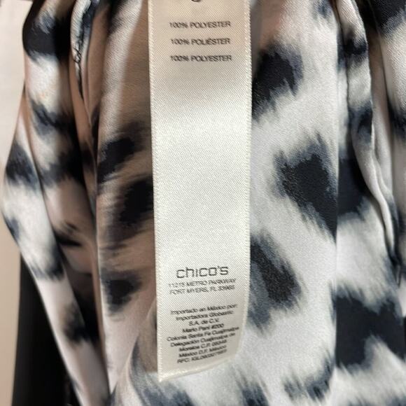 Chico’s asymmetrical hem blouse - Picture 8 of 9